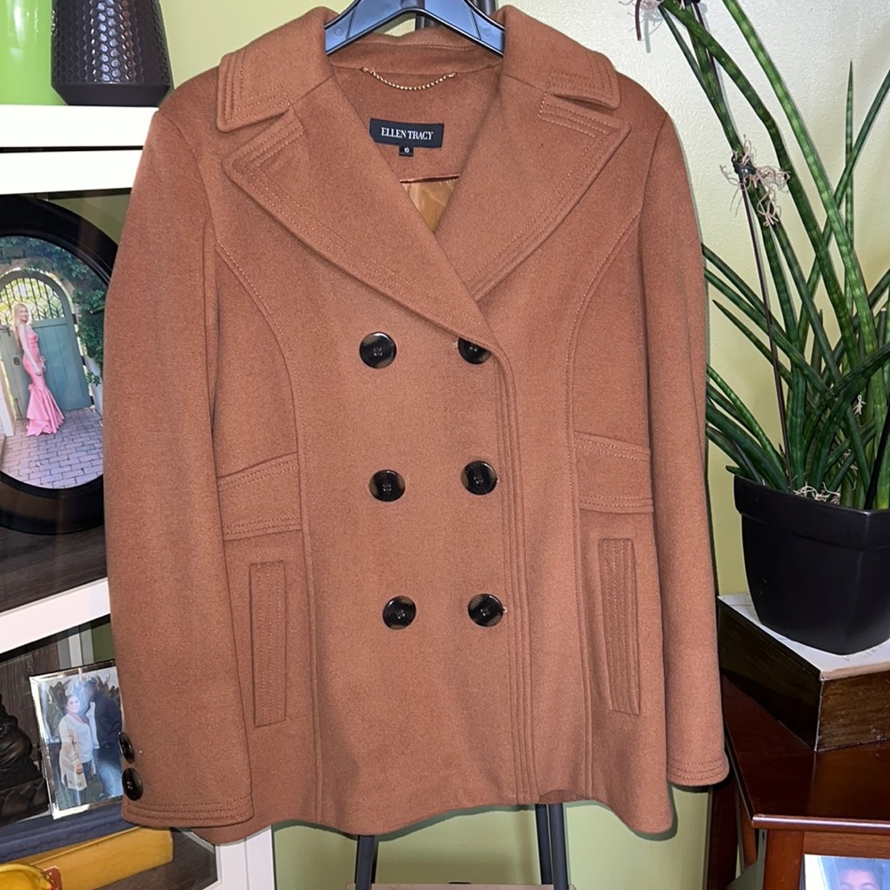 Stunningly Beautiful Brown Ellen Tracy Peacoat.